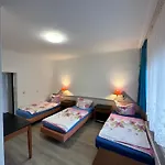 Und Zur Libelle Apartment