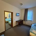 Und Zur Libelle Apartment *