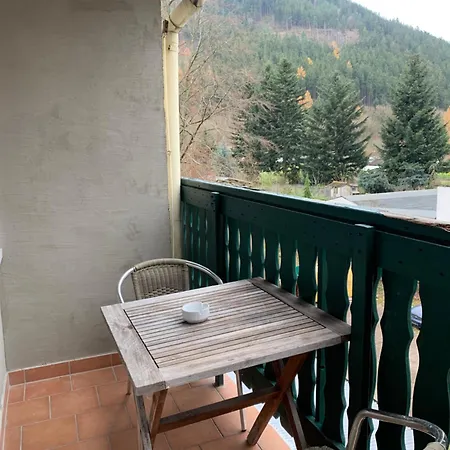 Und Zur Libelle Lägenhet