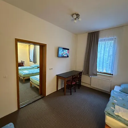 Und Zur Libelle Apartament *