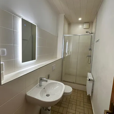 Und Zur Libelle Luisenthal