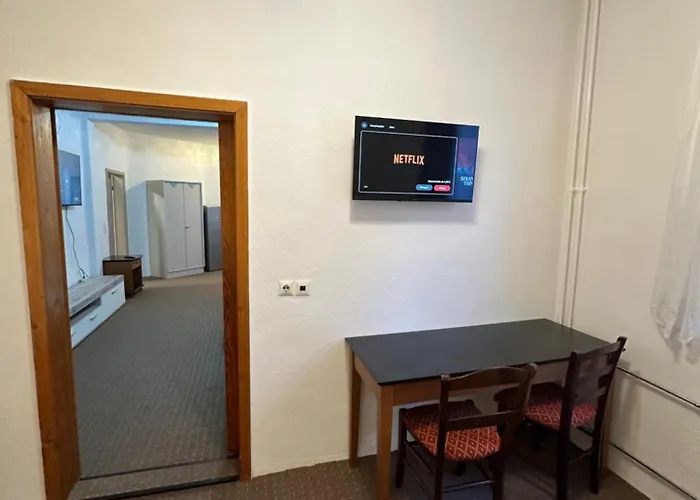 Und Zur Libelle 卢森塔尔